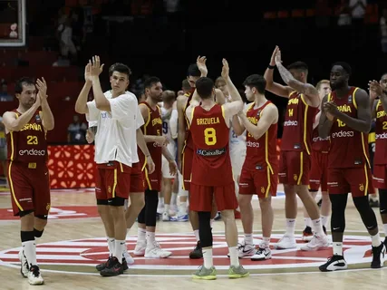 Eventos Deportivos en España: Tradición, Pasión y el Valor de los Parches Personalizados